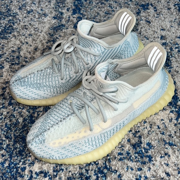 adidas Yeezy Boost 350 V2
Cloud White (Non-Reflective) - Picture 3 of 8